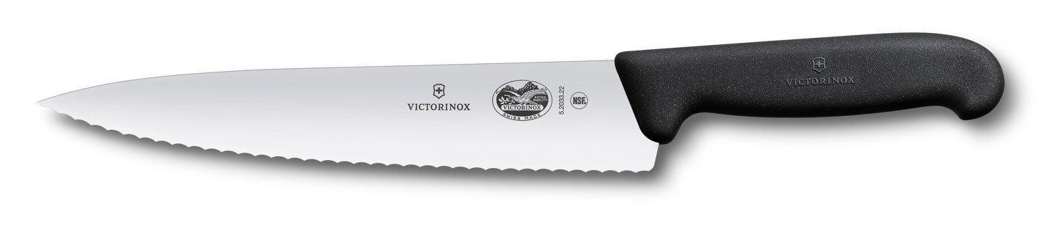 5.2033.22 CARVING KNIFE WAVY EDGE FIBROX VICTORINOX
