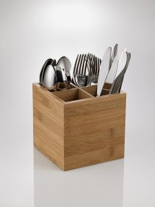 S0127 YULIN BAMBOO CUTLERY HOLDER 15X15X15 LEONE